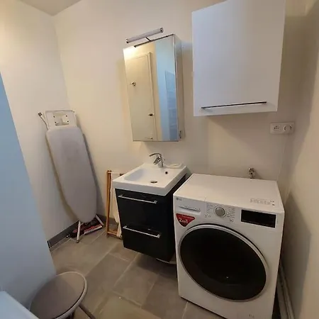 Flat With Tour Eiffel View And Montmartre דירה פריז